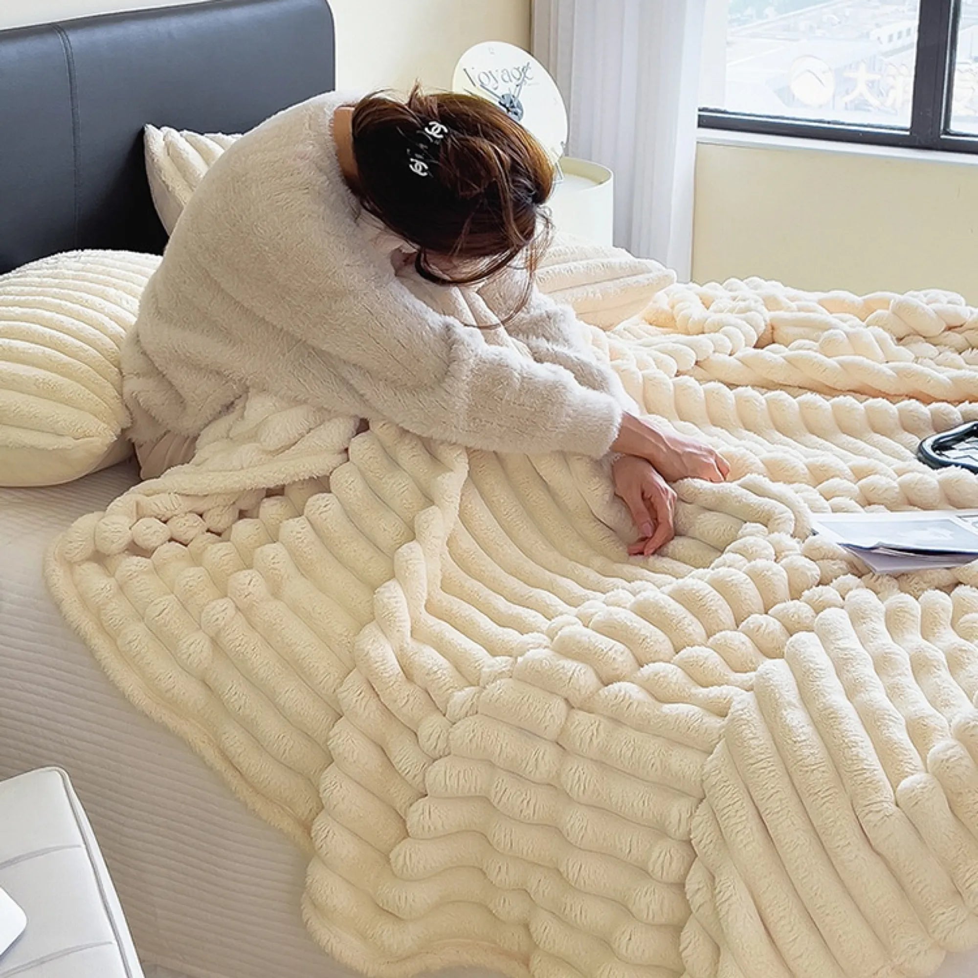 Comfy Fluffy Faux Fur Throw Blanket