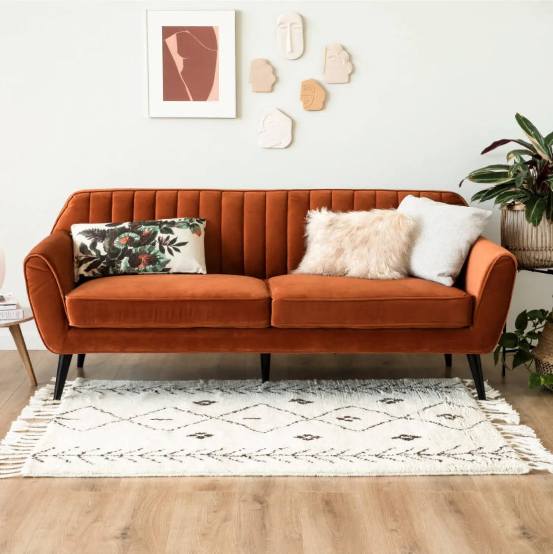Loveseat Buying Guide: 5 Things To Consider When Choosing A Loveseat