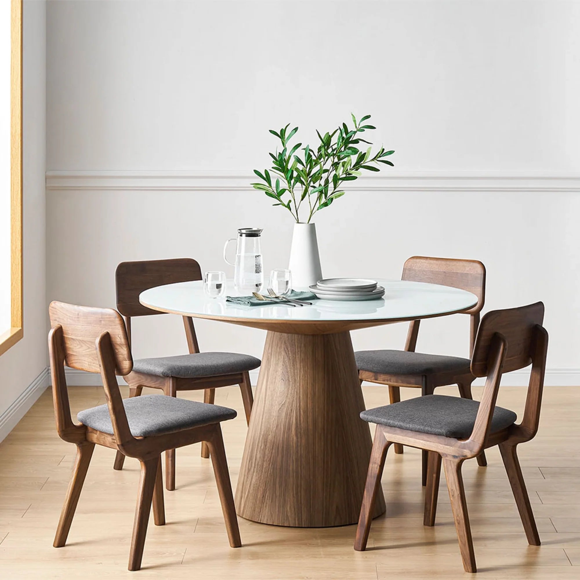 Dining & Kitchen