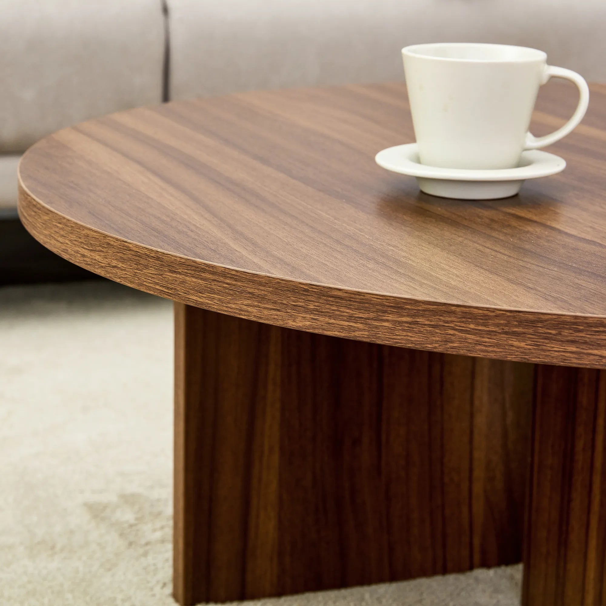 31" Modern Minimalism Round MDF Coffee Table