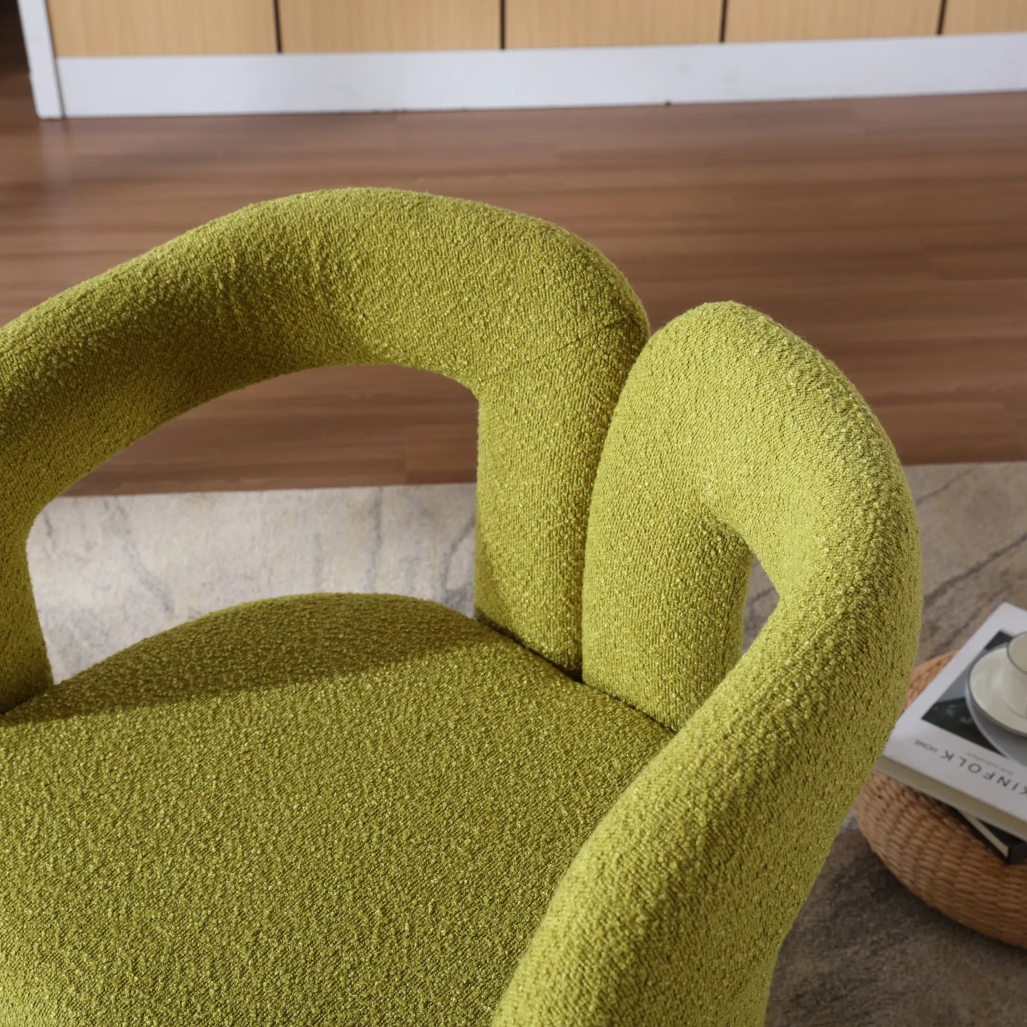 360° Swivel Cuddle Barrel Accent Chair With Fluffy Fabric