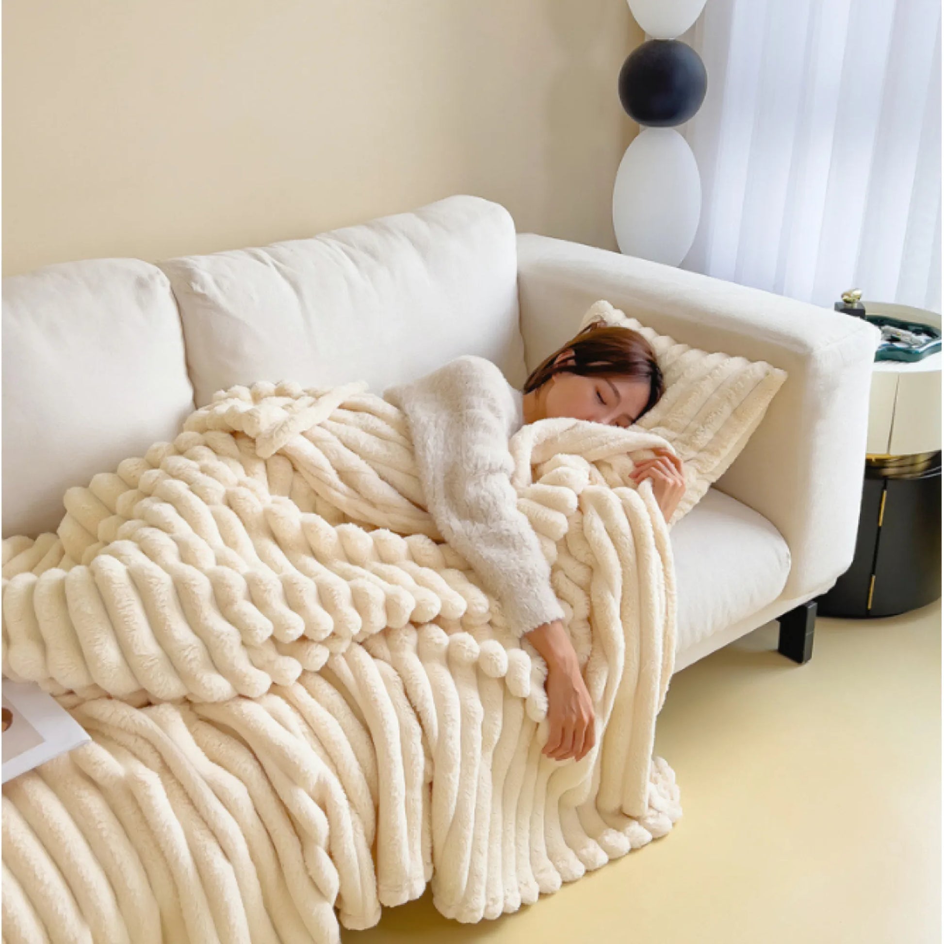 Comfy Fluffy Faux Fur Throw Blanket