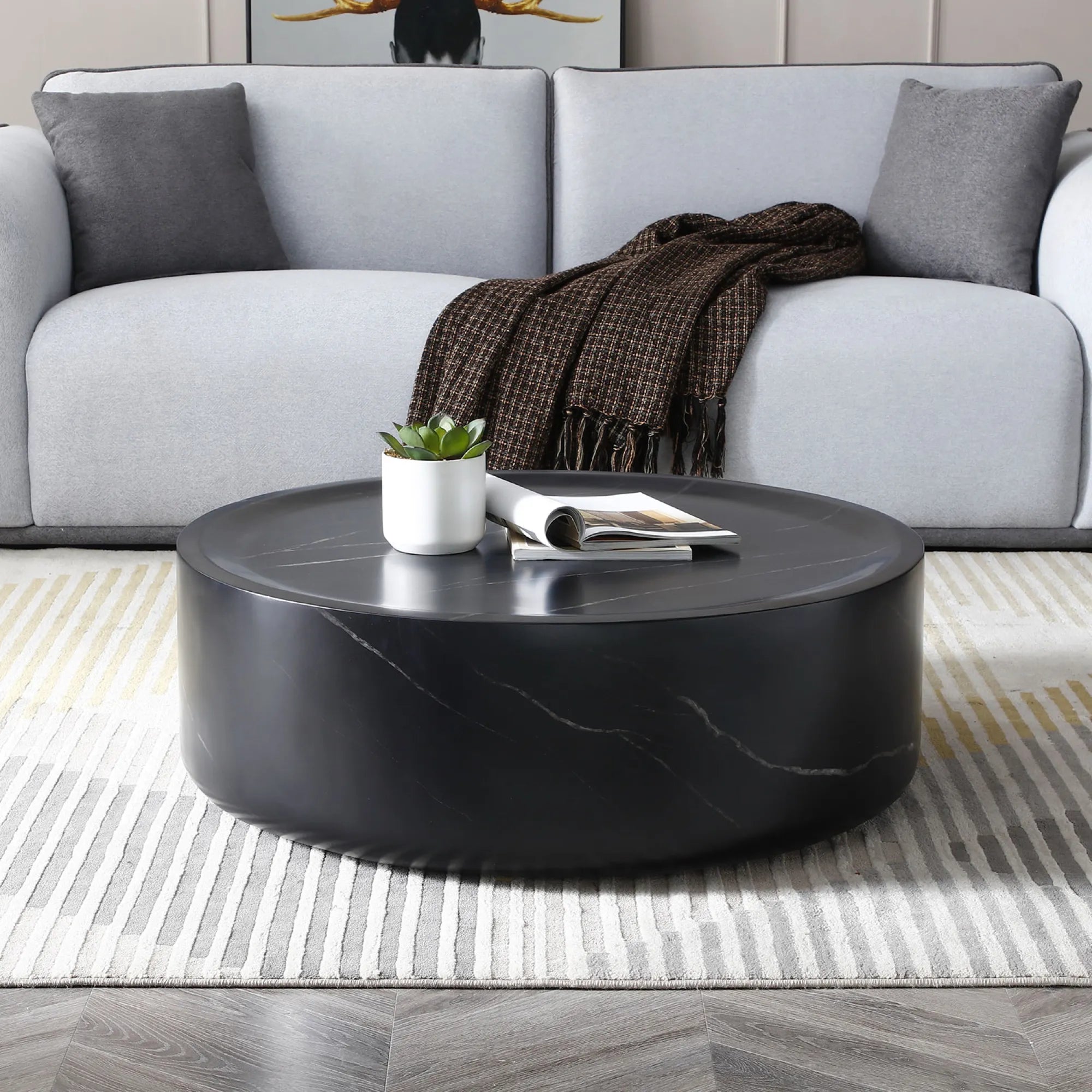 Round Textured Faux Marble Pattern Coffee Table
